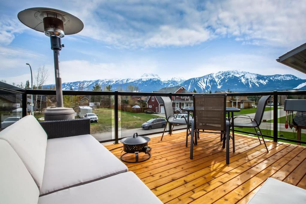 The Best 2 Bedrooms Suite In Revelstoke! المظهر الخارجي الصورة